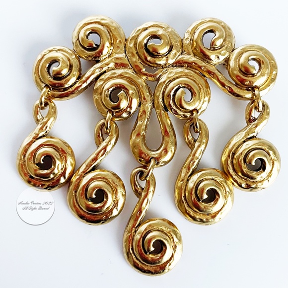 Alfred Sung Brooch Pin Etruscan Style Gold Metal Dangles Vintage - Picture 3 of 8